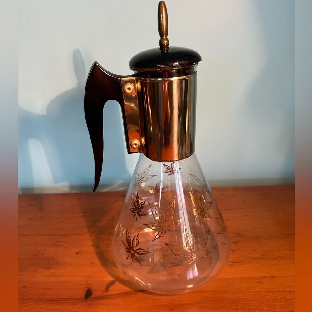 1950s-1960s Mid-Century Vintage Signed Fred Press Gold Leaves Coffee Carafe Bar